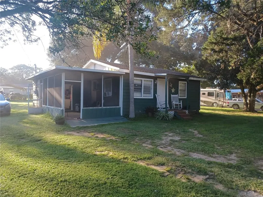 18321 Gary Road Dade City FL 33523
