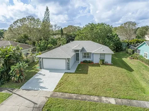 345 21st Avenue Vero Beach FL 32962