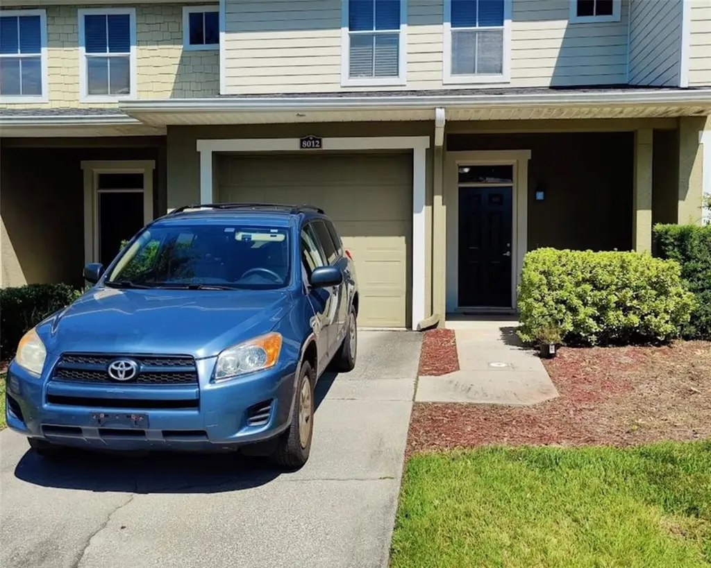 8012 New Ross Court Tampa FL 33610