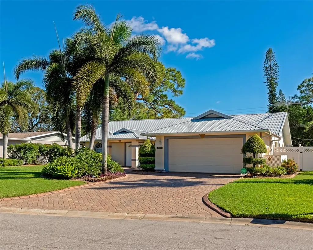 5415 10th Avenue Drive W Bradenton FL 34209