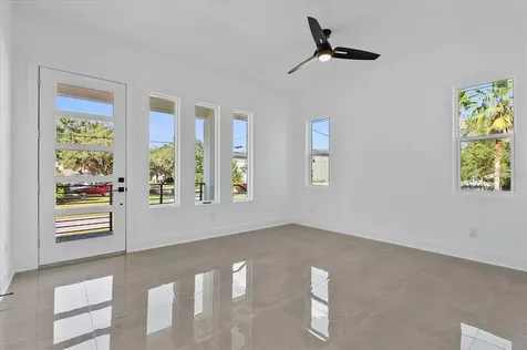 5002 W Idaho Street Tampa FL 33616