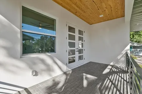 5002 W Idaho Street Tampa FL 33616