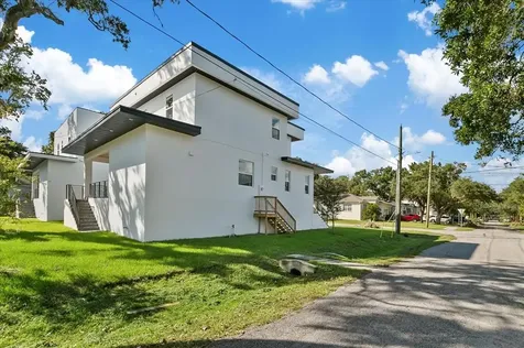 5002 W Idaho Street Tampa FL 33616