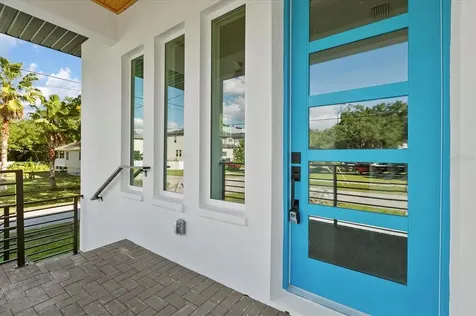 5002 W Idaho Street Tampa FL 33616