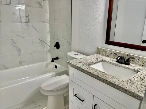 215 S Webb Road Plant City FL 33566