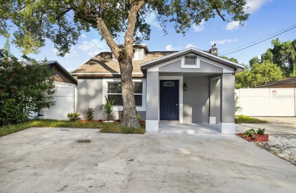 10209 N Annette Avenue Tampa FL 33612