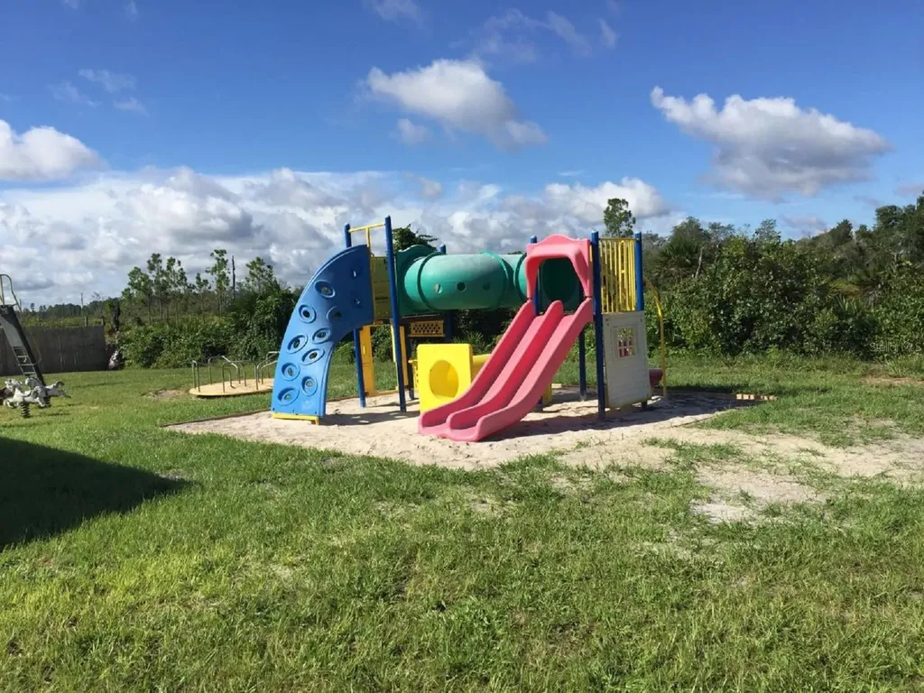 Quince Avenue Eustis FL 32736