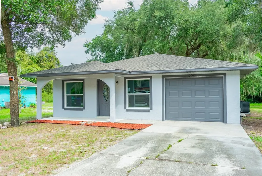 509 York Street Wildwood FL 34785
