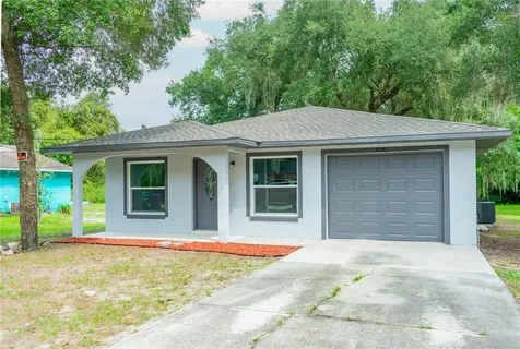 509 York Street Wildwood FL 34785