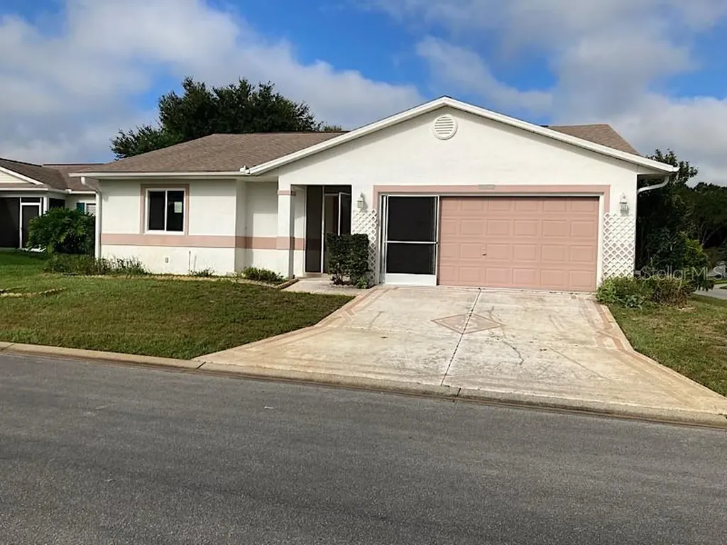 32945 Crooked Oaks Lane Leesburg FL 34748