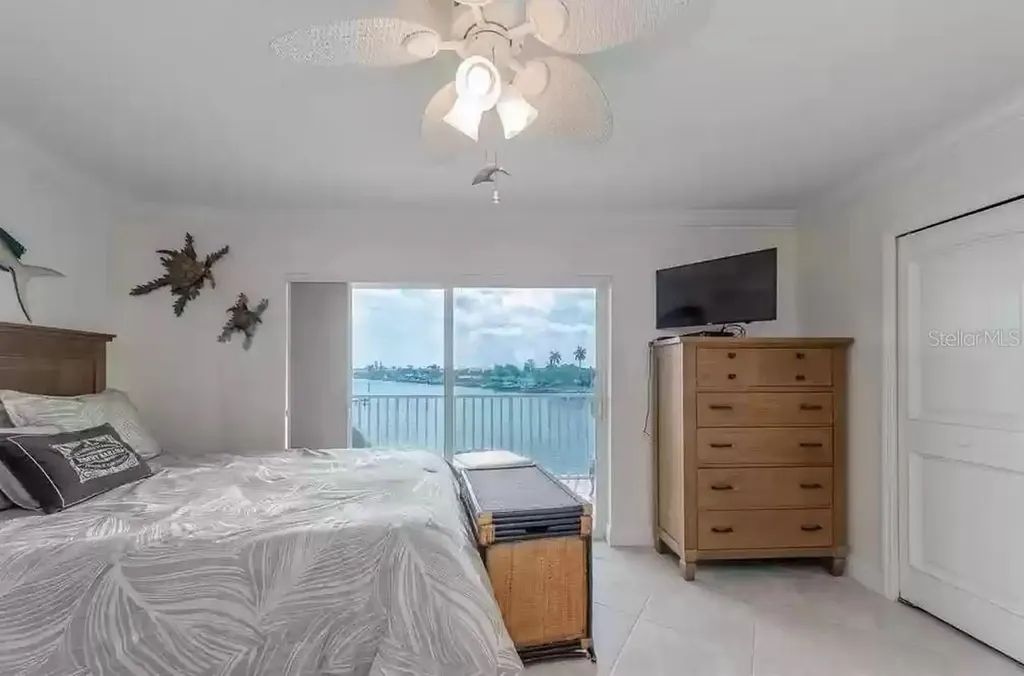 11605 3rd Street E Treasure Island FL 33706