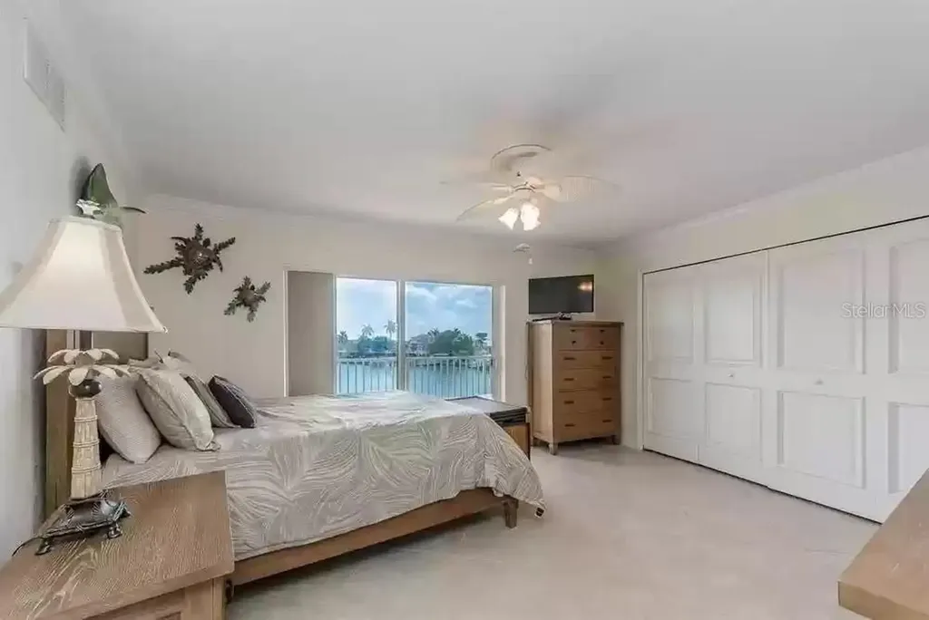 11605 3rd Street E Treasure Island FL 33706
