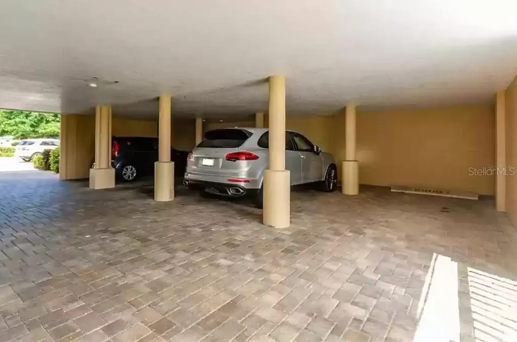 11605 3rd Street E Treasure Island FL 33706