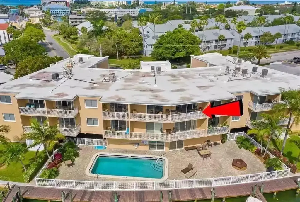 11605 3rd Street E Treasure Island FL 33706