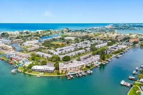 11605 3rd Street E Treasure Island FL 33706