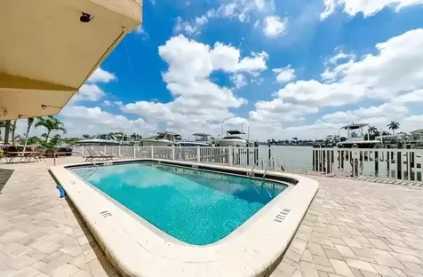 11605 3rd Street E Treasure Island FL 33706
