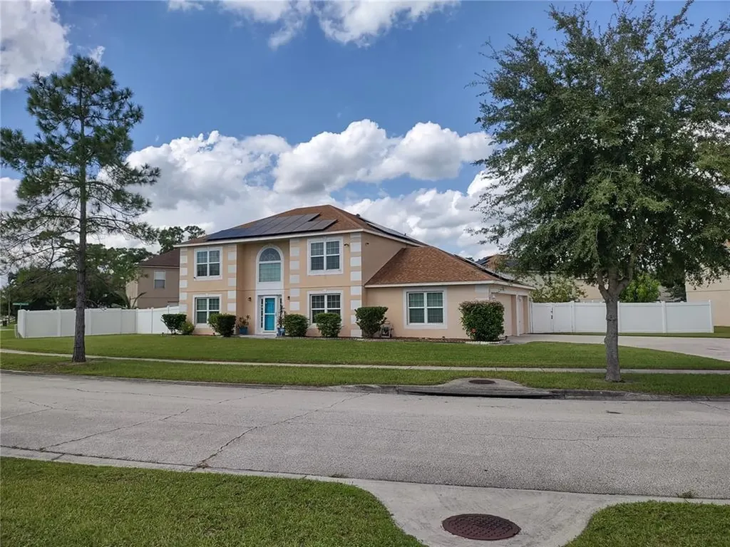 325 Woodland Creek Boulevard Kissimmee FL 34744