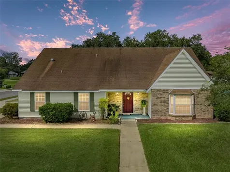13301 Omega Court Dade City FL 33525