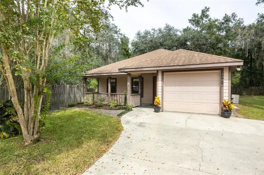 23016 SE 57th Lane Hawthorne FL 32640
