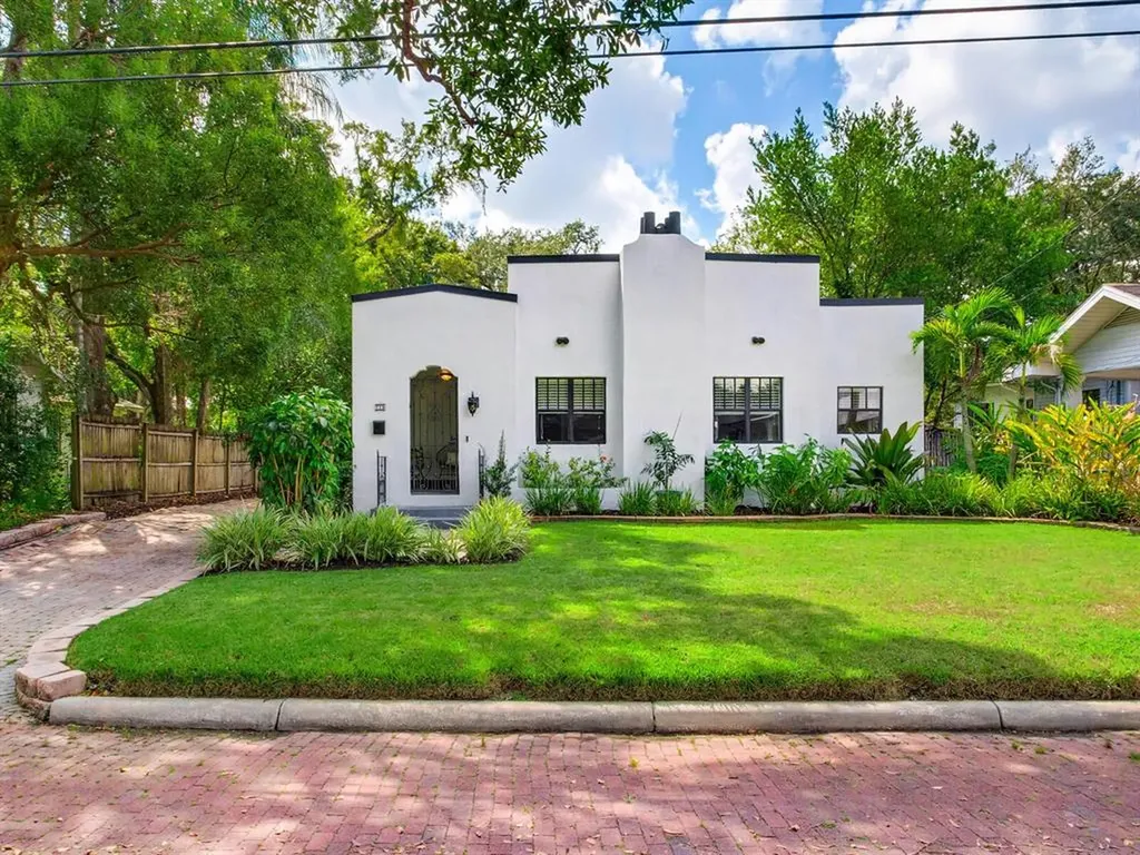 718 W Virginia Avenue Tampa FL 33603