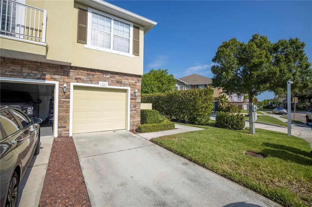 5124 5th Way N St Petersburg FL 33703