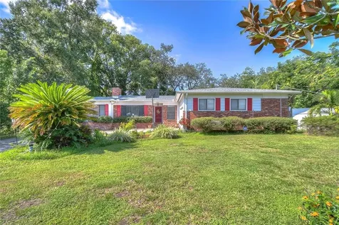 305 Belle Claire Place Temple Terrace FL 33617