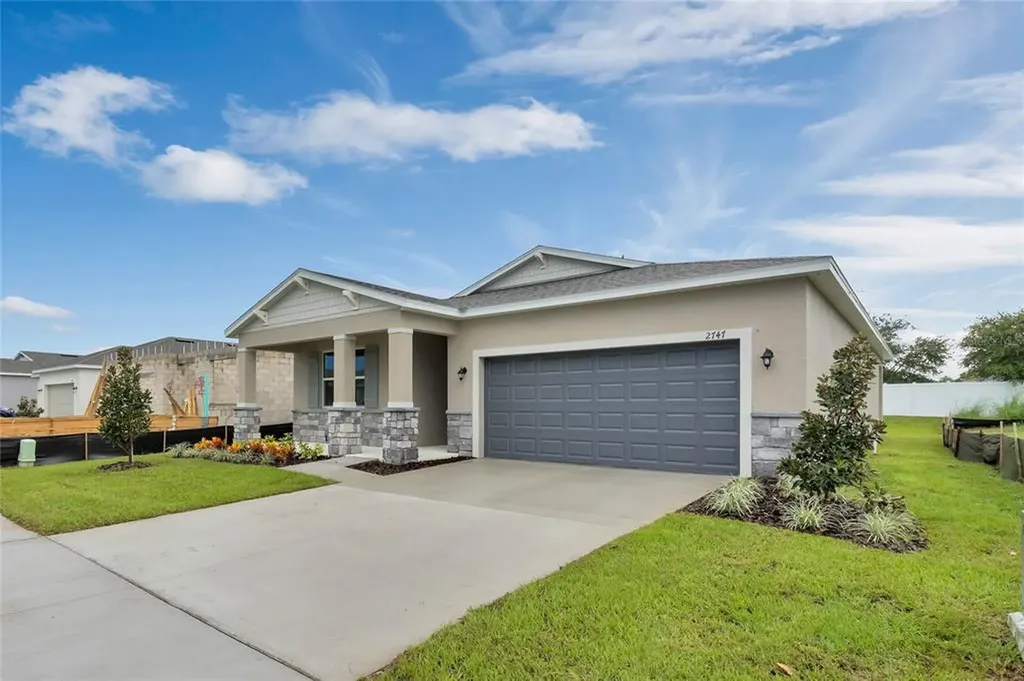 2719 Rowan Street Tavares FL 32778