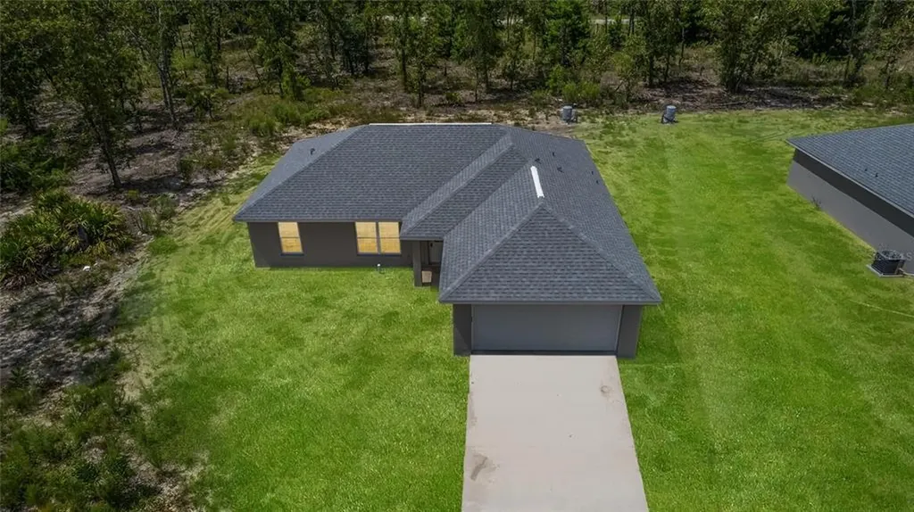 40 Fisher Terrace Ocklawaha FL 32179