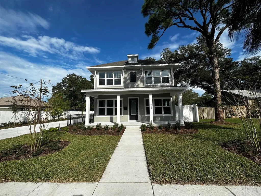 8123 31st Avenue N St Petersburg FL 33710