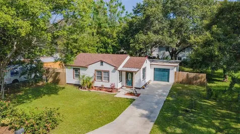2533 48th Avenue N St Petersburg FL 33714