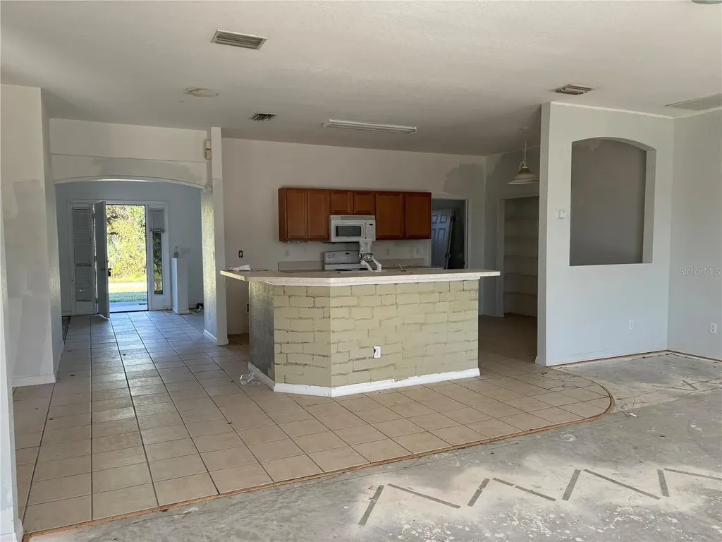2781 Shady Avenue North Port FL 34286
