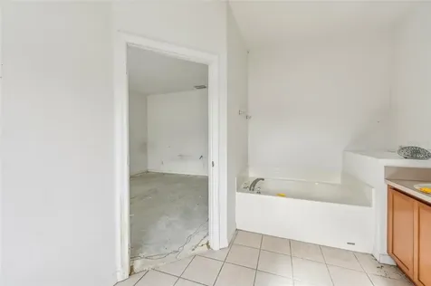 2781 Shady Avenue North Port FL 34286