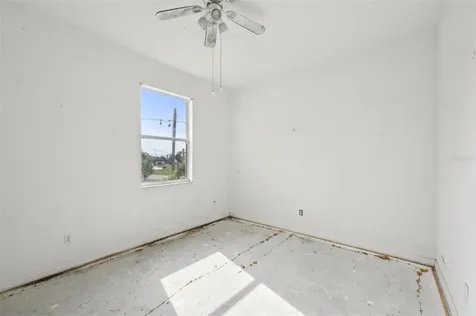 2781 Shady Avenue North Port FL 34286