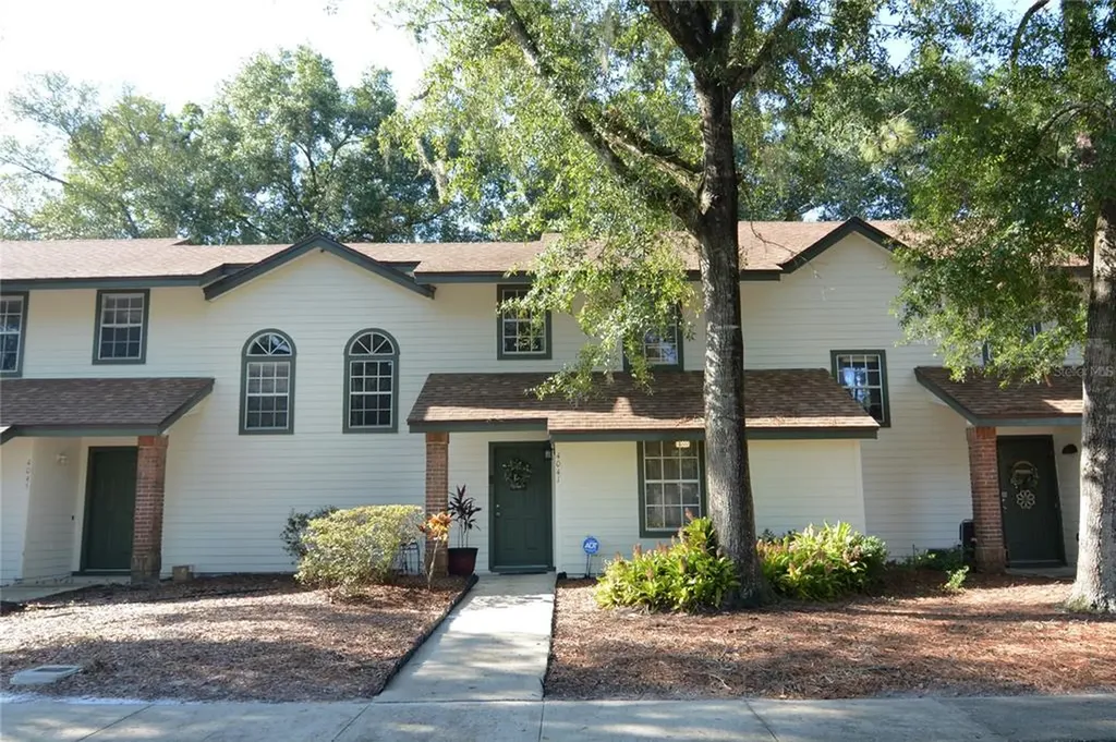 4041 Crossroads Place Casselberry FL 32707