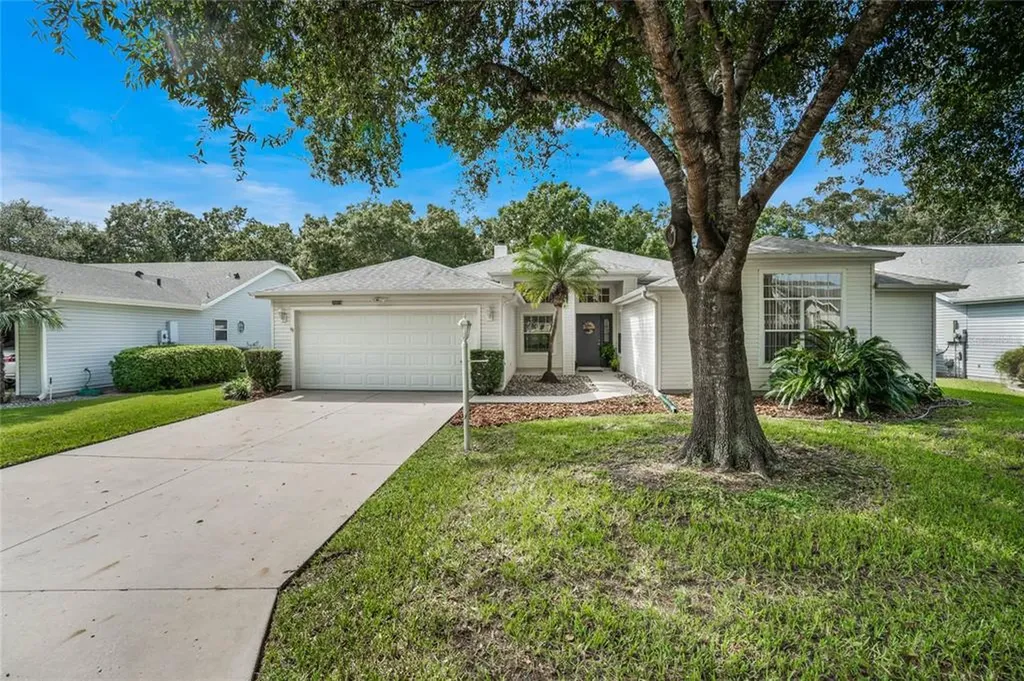 26019 Glen Eagle Drive Leesburg FL 34748