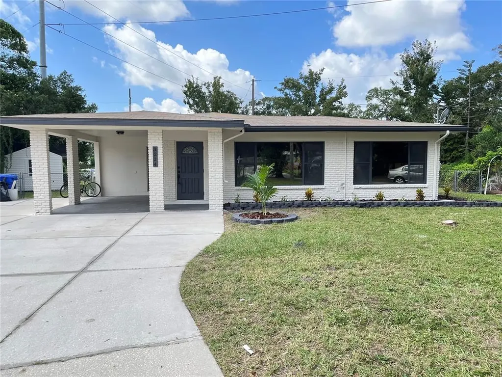 3224 Clinton Circle Tampa FL 33614