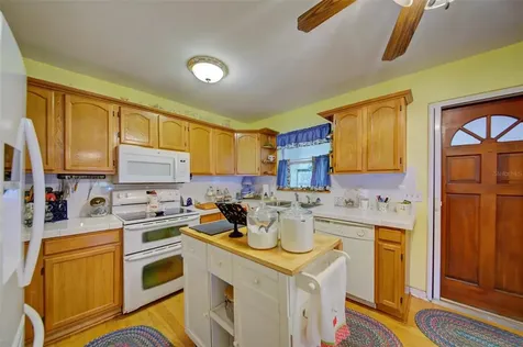 14335 Bellamy Brothers Boulevard Dade City FL 33525