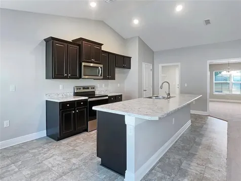 31611 Broadwater Avenue Leesburg FL 34748