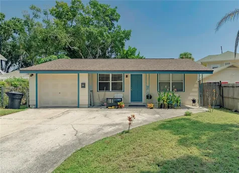 4018 4th Street S St Petersburg FL 33705