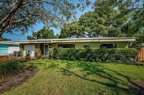 6399 17th Place N St Petersburg FL 33710