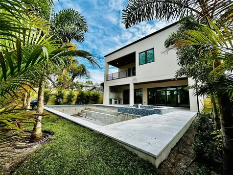 825 W Amelia Avenue Tampa FL 33602