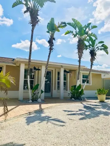 11204 Meadow Drive Port Richey FL 34668
