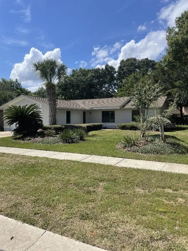 1322 Pine Sap Court Orlando FL 32825