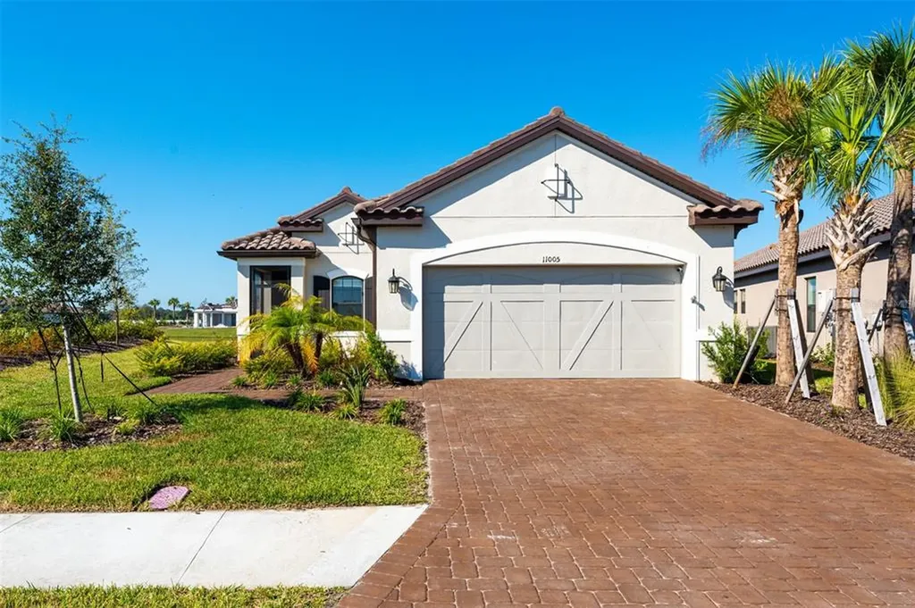 11005 Devonbridge Drive Palmetto FL 34221