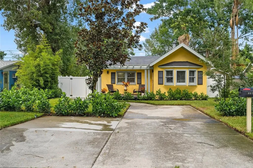 1651 27th Avenue N St Petersburg FL 33713