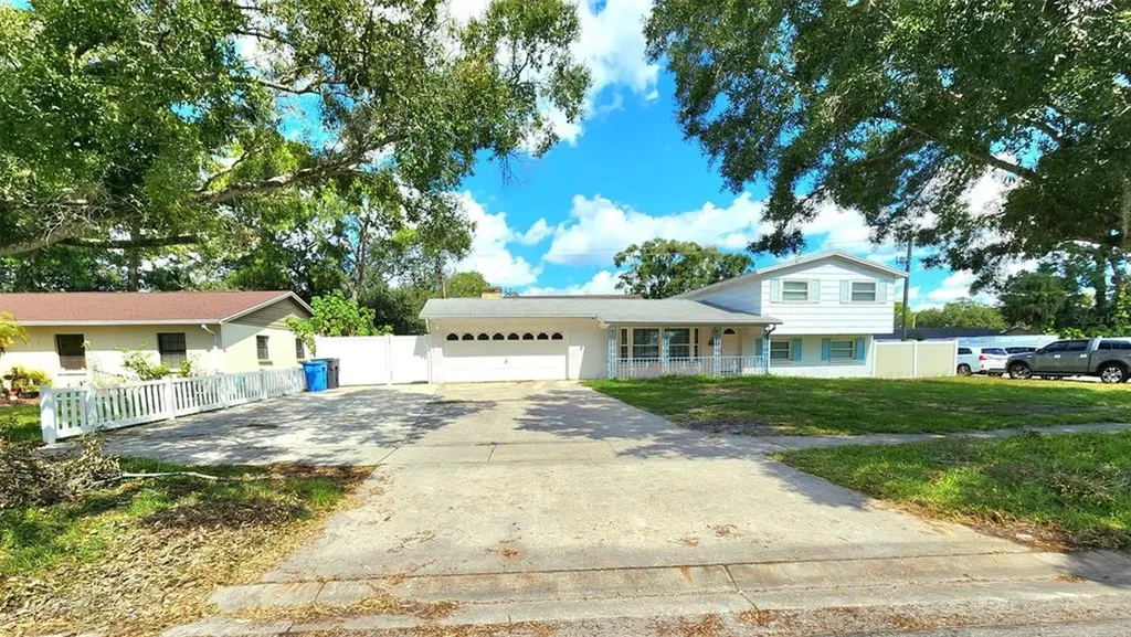 7613 Jackson Springs Road Tampa FL 33615