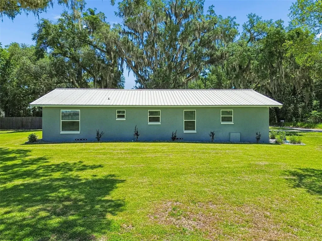 4040 NE 95th Road Wildwood FL 34785