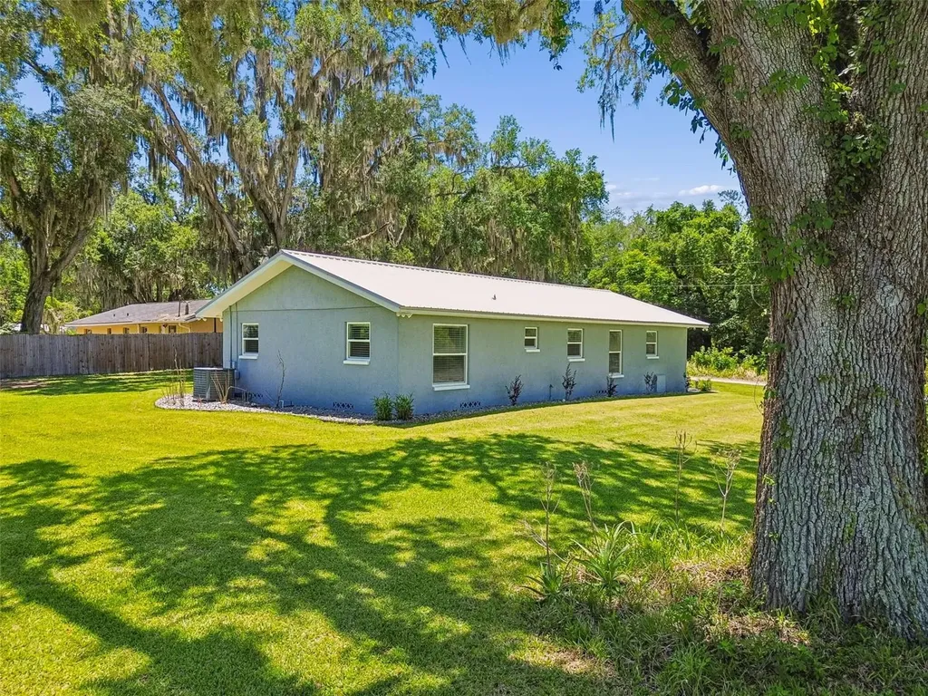 4040 NE 95th Road Wildwood FL 34785