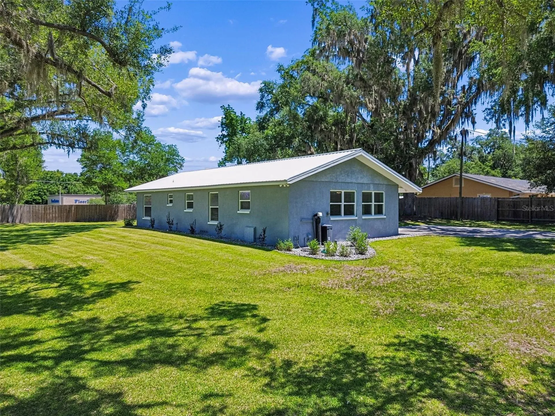 4040 NE 95th Road Wildwood FL 34785