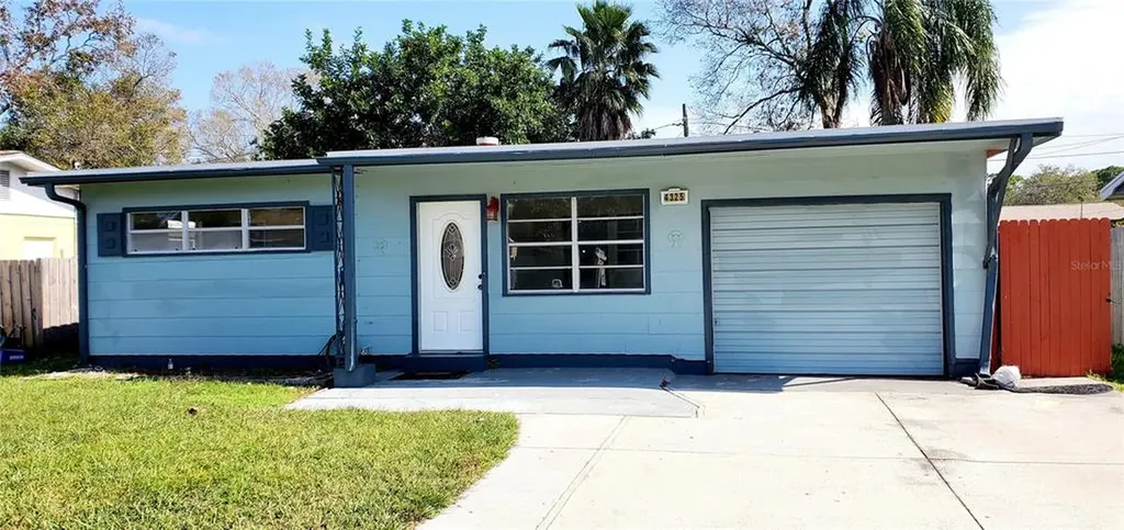 4325 78th Lane N St Petersburg FL 33709